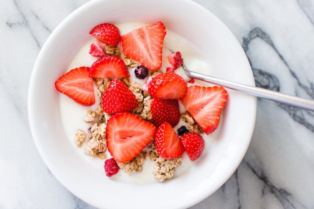 High fiber cereal with berries