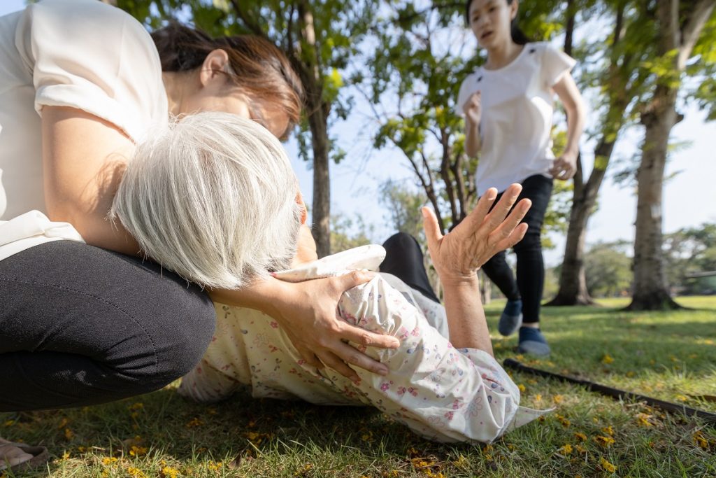 Senior faints in heat