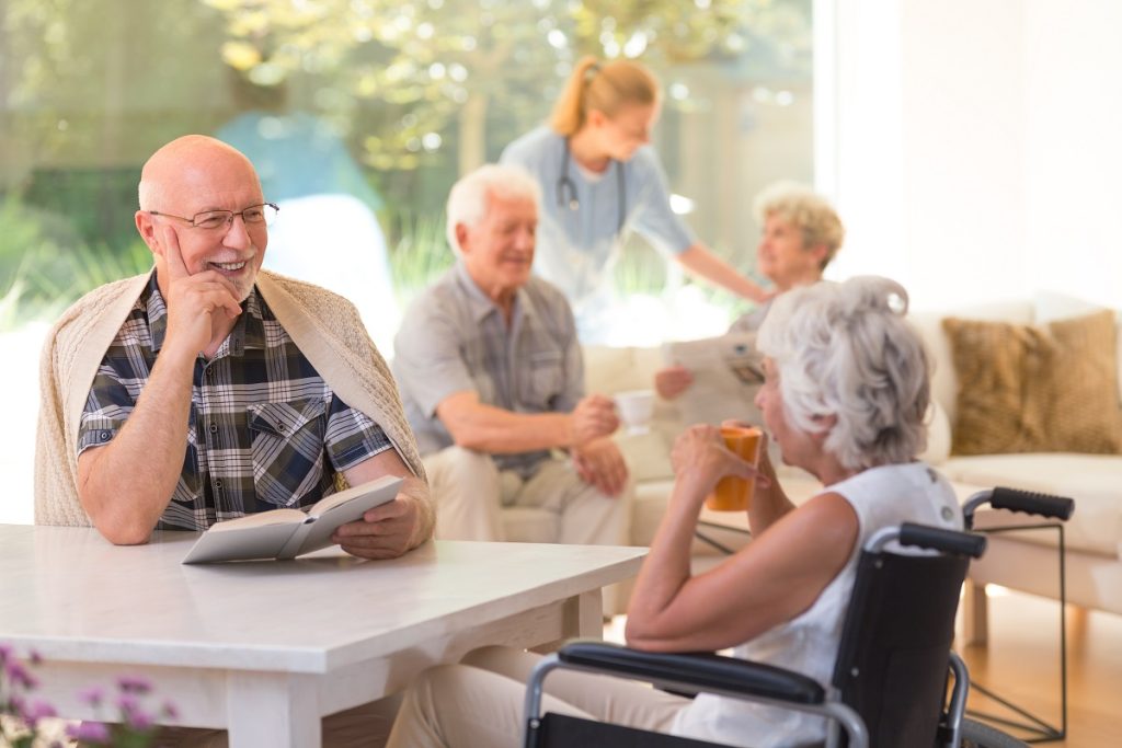 Socialization in assisted living 