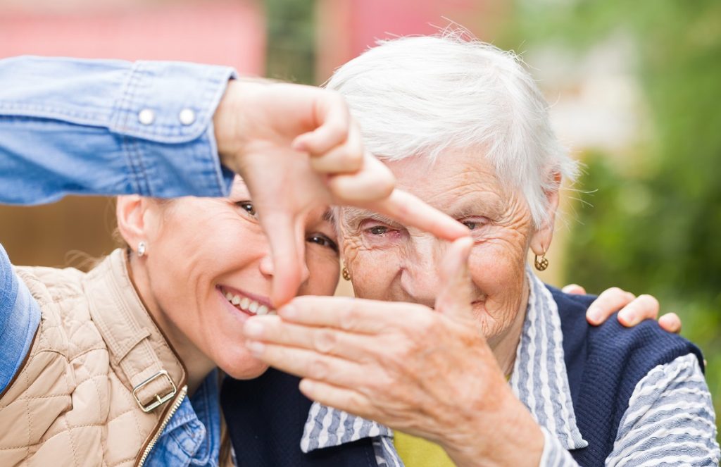 Showing dementia patient a concept