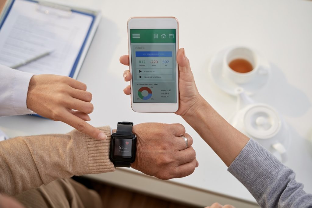 corrdinating smartwatch with app