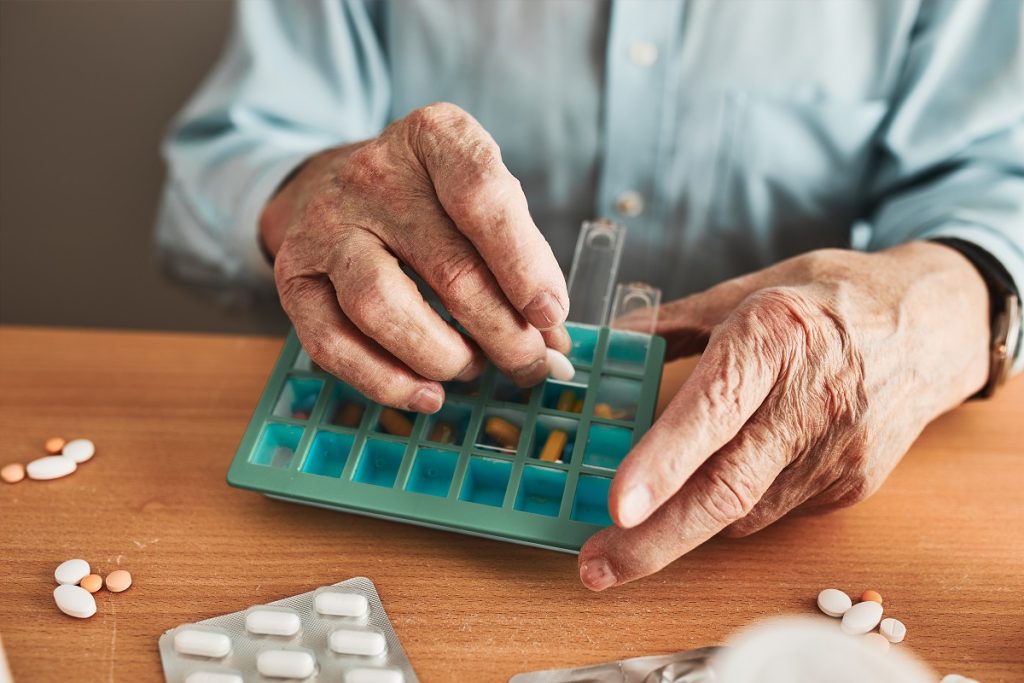 Pill box for meds